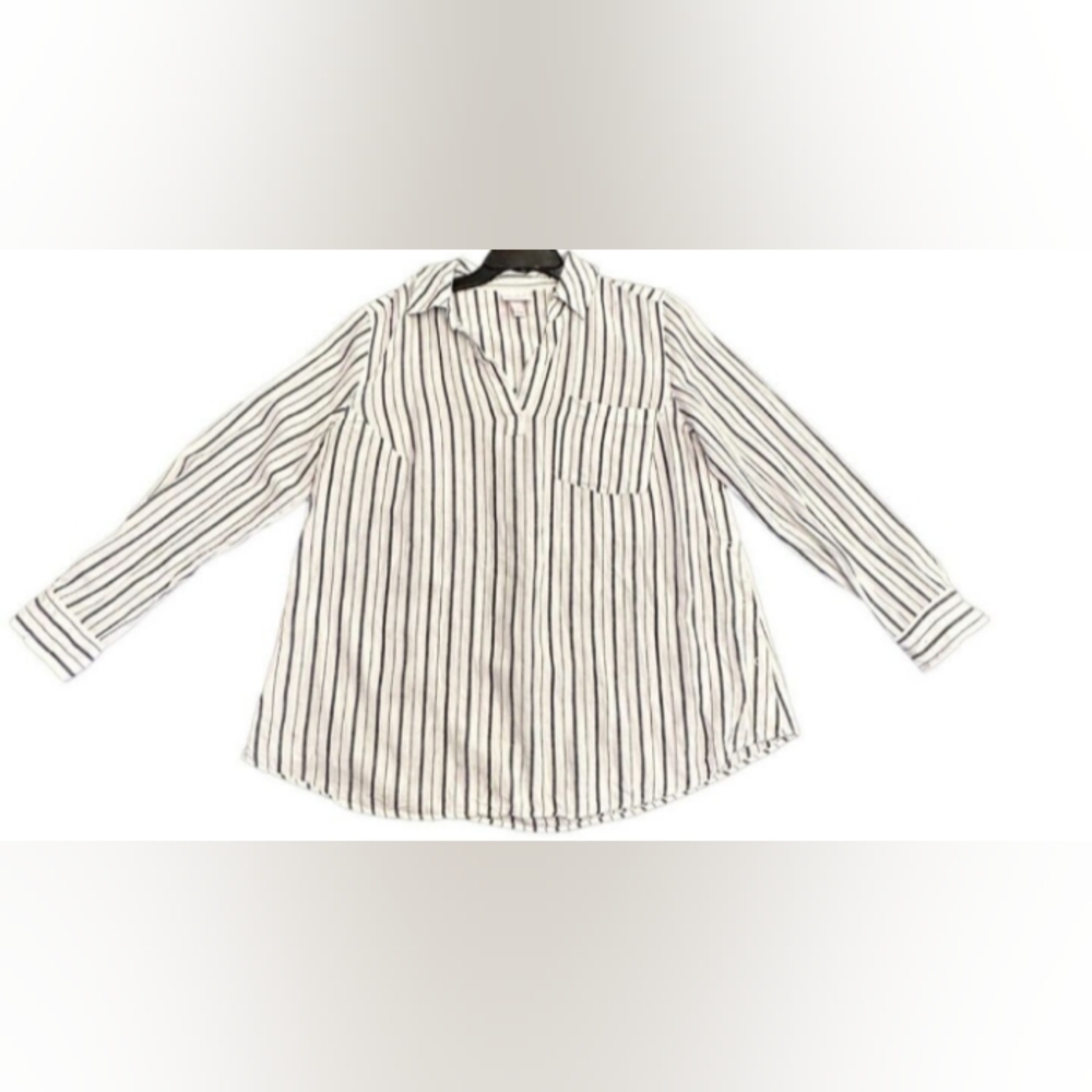 Ingrid and Isabel Long Sleeve Maternity Top Size Medium